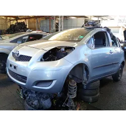 TOYOTA YARIS (_P9_)
