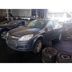 opel astra h classic sedán (a04) del año 2010