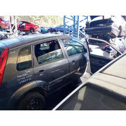 ford fiesta v van del año 2008