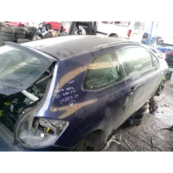 toyota auris (_e18_) del año 2007