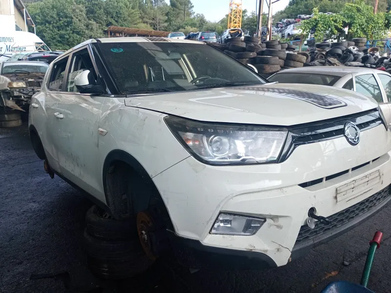 ssangyong tivoli del año 2015