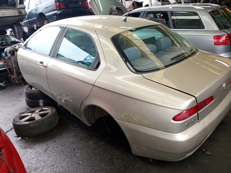 alfa romeo 156 (116)(1997) del año 2005
