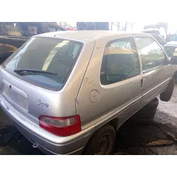 citroën saxo (1996) del año 2000