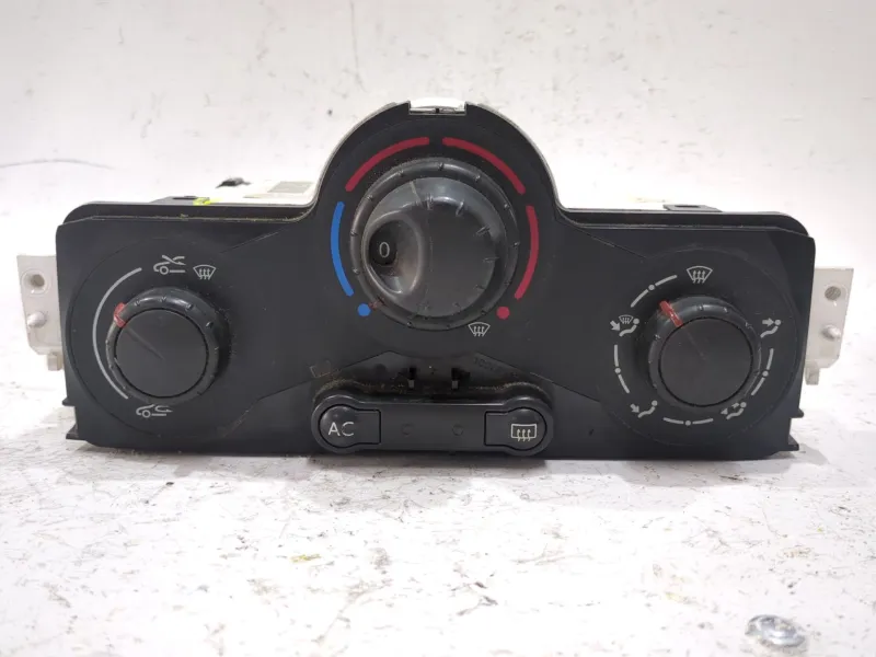 Recambio de mando climatizador para renault scenic ii (jm)(2003) 1.5 dci (jm1f) referencia OEM IAM   