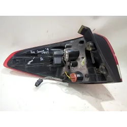 Recambio de piloto trasero derecho para kia carens iv van (a4) crdi referencia OEM IAM 92402A4  