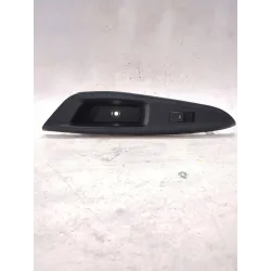 Recambio de mando elevalunas trasero izquierdo para kia rio iii (ub) 1.2 cvvt referencia OEM IAM 935801W000  