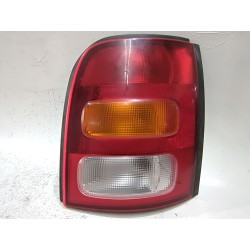 PILOTO TRASERO DERECHO 265556F7000 