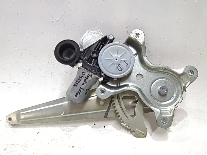 Recambio de mecanismo elevalunas trasero derecho para lexus gs (_s19_) 300 (grs190_) referencia OEM IAM 8572030380  