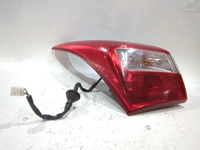 Recambio de piloto trasero izquierdo para hyundai i30 (gd) 1.4 crdi referencia OEM IAM 92401A050  
