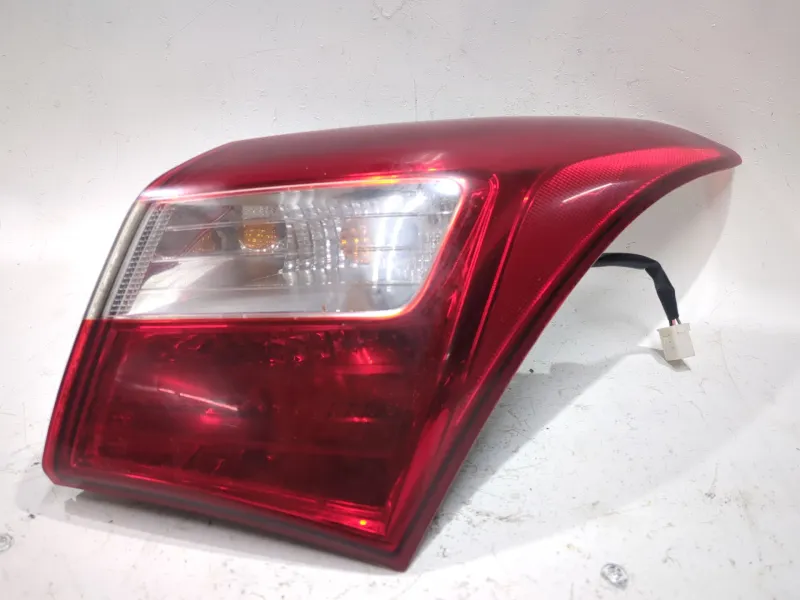 Recambio de piloto trasero derecho para hyundai i30 (gd) 1.4 crdi referencia OEM IAM 92402A50  