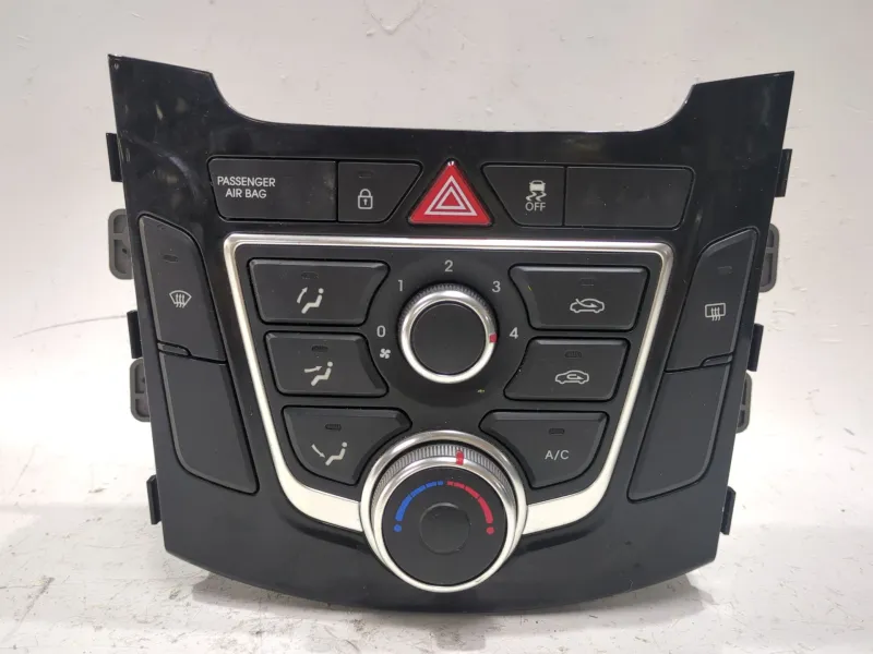Recambio de mando climatizador para hyundai i30 (gd) 1.4 crdi referencia OEM IAM 97250A6040GU  