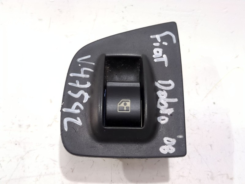 Recambio de mando elevalunas delantero derecho para fiat doblo furgoneta/monovolumen (223_) 1.9 jtd referencia OEM IAM 735402417