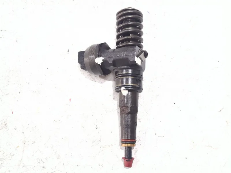 Recambio de inyector para volkswagen polo iv (9n1)(11.2001) 1.4 tdi referencia OEM IAM 038130073AJ 0414720037  