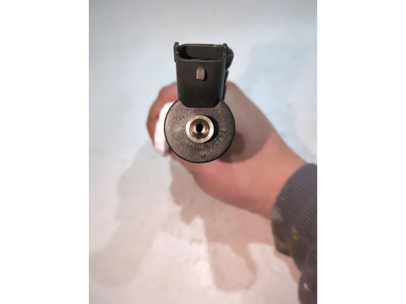 Recambio de inyector para peugeot partner furgón (5) 2.0 hdi referencia OEM IAM 9641742880  
