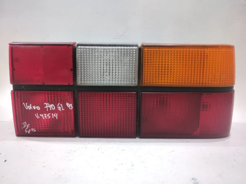 Recambio de piloto trasero derecho para volvo 740 (744) 2.3 referencia OEM IAM 8076AJ  
