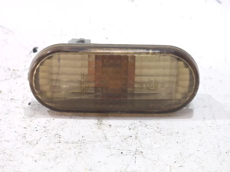 Recambio de piloto lateral derecho para volkswagen golf iii (1h1) 2.0 referencia OEM IAM 3A0949117B  