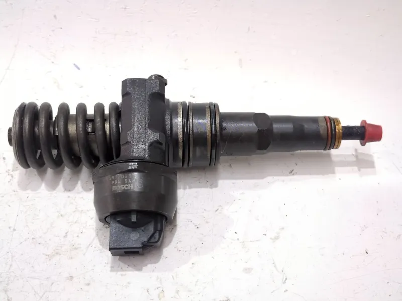 Recambio de inyector para seat ibiza iii (6l1) 1.9 tdi referencia OEM IAM 038130073AJ 0414720037  
