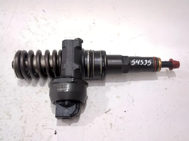 Recambio de inyector para seat ibiza iii (6l1) 1.9 tdi referencia OEM IAM 038130073AJ 0414720037  