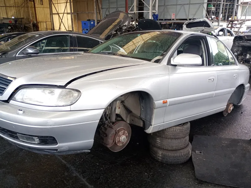 opel omega b (v94) del año 1999