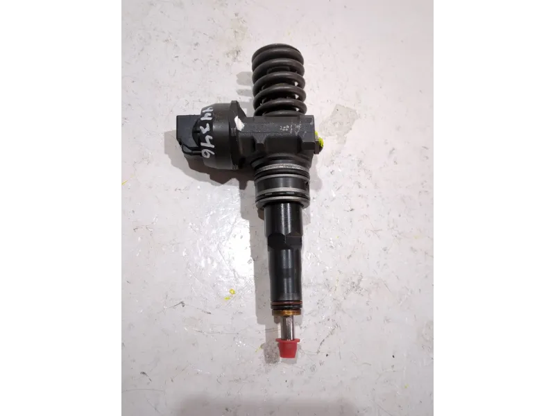 Recambio de inyector para volkswagen golf v (1k1) 2.0 tdi 16v 4motion referencia OEM IAM 038130073BJ  