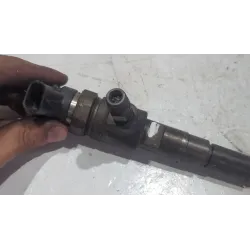Recambio de inyector para peugeot 206 (1998) 1.4 hdi eco 70 referencia OEM IAM 0445110075  