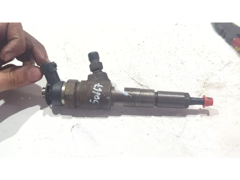 Recambio de inyector para peugeot 206 (1998) 1.4 hdi eco 70 referencia OEM IAM 0445110075  