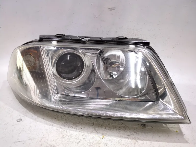 Recambio de faro delantero derecho para volkswagen passat berlina (3b3)(2000) 1.9 tdi referencia OEM IAM 3B0941016AK  
