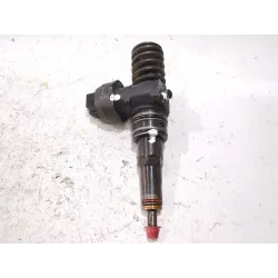 Recambio de inyector para volkswagen golf v (1k1) 1.9 tdi referencia OEM IAM 038130073AG 0414720215  