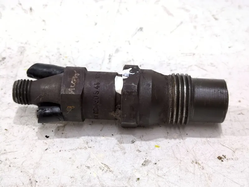 Recambio de inyector para ford fiesta iv (ja_, jb_) 1.8 d referencia OEM IAM KCA30S44 084188BNB  