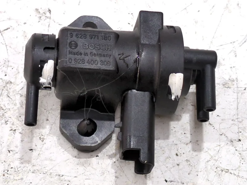 Recambio de valvula aire adicional para citroën xsara berlina (1997) 2.0 hdi 90 referencia OEM IAM 9628971180  