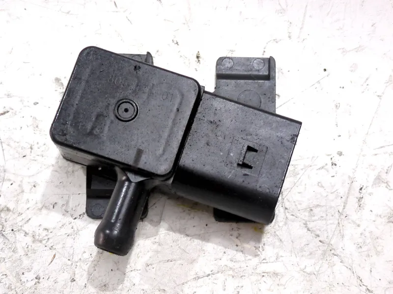 Recambio de sensor para bmw 1 (e81) 118 d referencia OEM IAM 780515201  
