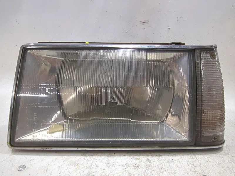 Recambio de faro delantero izquierdo para fiat regata berlina (1983) 70 1.3 referencia OEM IAM 201503400  