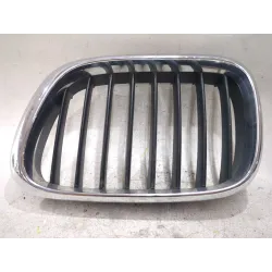 Recambio de rejilla paragolpes izquierda para bmw 3 (e46) 320 d referencia OEM IAM 51138247675  