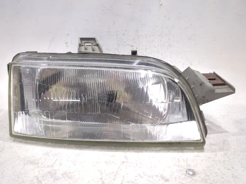 Recambio de faro delantero derecho para fiat punto (176_) 1.7 td referencia OEM IAM 36460748  
