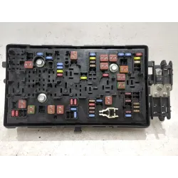 Recambio de caja reles / fusibles para opel insignia sedán 2.0 cdti referencia OEM IAM 1327588103  