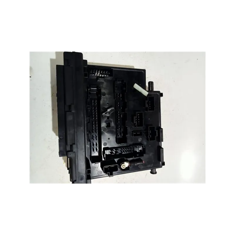 Recambio de caja fusibles/rele para ford escort berl./turnier (1995) referencia OEM IAM 97AG14A073EC  