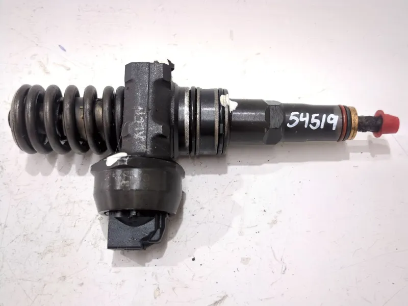 Recambio de inyector para seat ibiza iii (6l1) 1.9 tdi referencia OEM IAM 038130073AJ 0414720037  