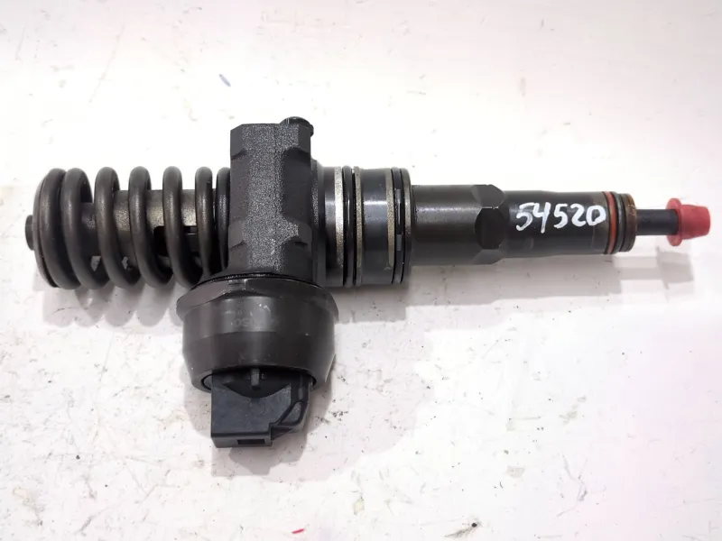 Recambio de inyector para seat ibiza iii (6l1) 1.9 tdi referencia OEM IAM 038130073AJ 0414720037  