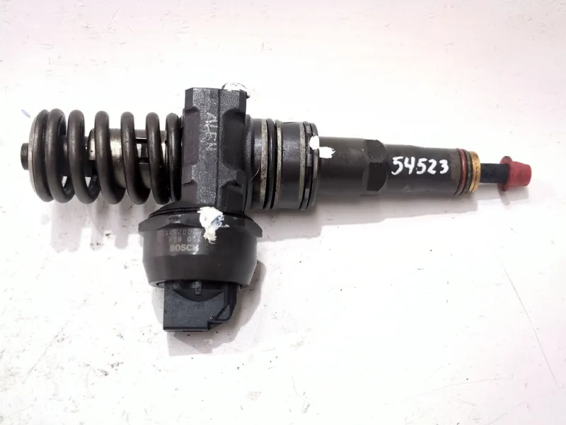 Recambio de inyector para seat ibiza iii (6l1) 1.9 tdi referencia OEM IAM 038130073AJ 0414720037  
