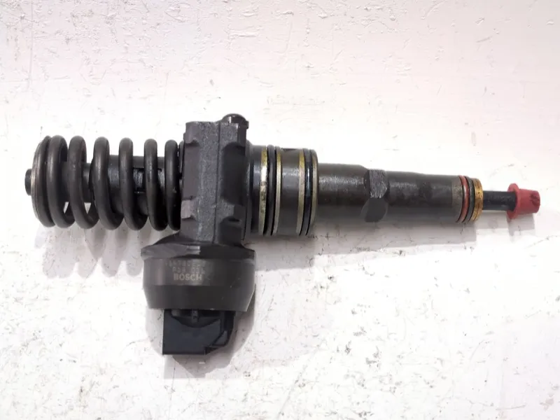 Recambio de inyector para volkswagen golf v (1k1) 1.9 tdi 4motion referencia OEM IAM 038130073AG 0414720215  
