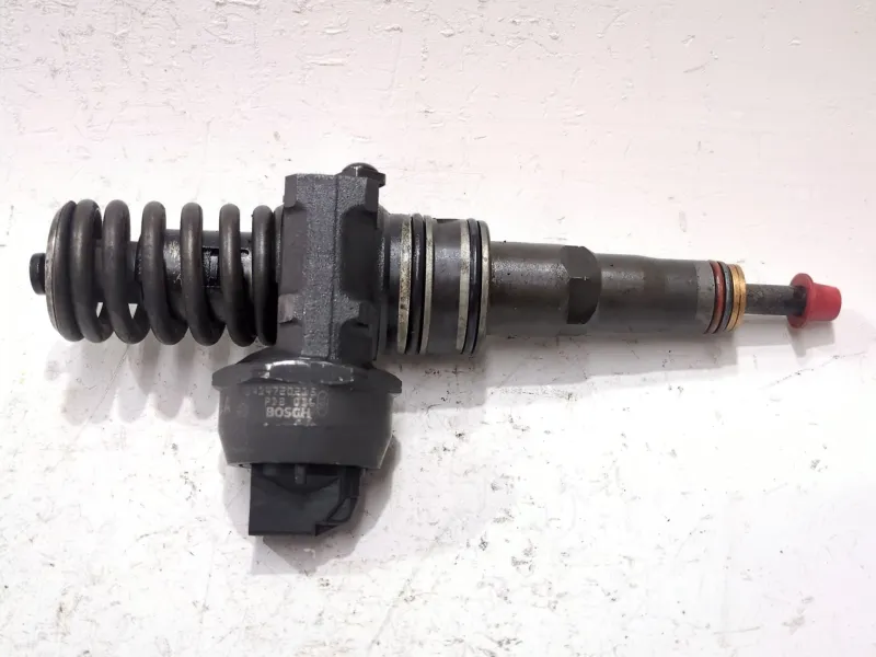 Recambio de inyector para volkswagen golf v (1k1) 1.9 tdi 4motion referencia OEM IAM 038130073AG 0414720215  