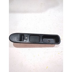 BOTONERA PUERTA DELANTERA DERECHA 27462 