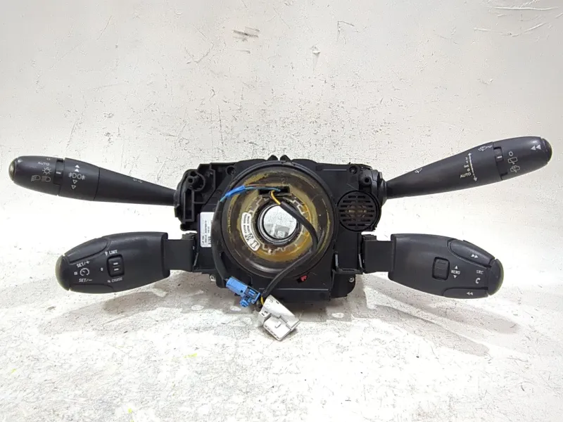 Recambio de com 2000 para peugeot 5008 (0u_, 0e_) 1.6 hdi referencia OEM IAM 96667319XT  