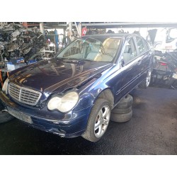 mercedes-benz clase c (w203) del año 2001