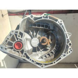 Recambio de caja cambios manual para opel corsa b (1993) 1.6 i 16v referencia OEM IAM 5XV320867 90400197  