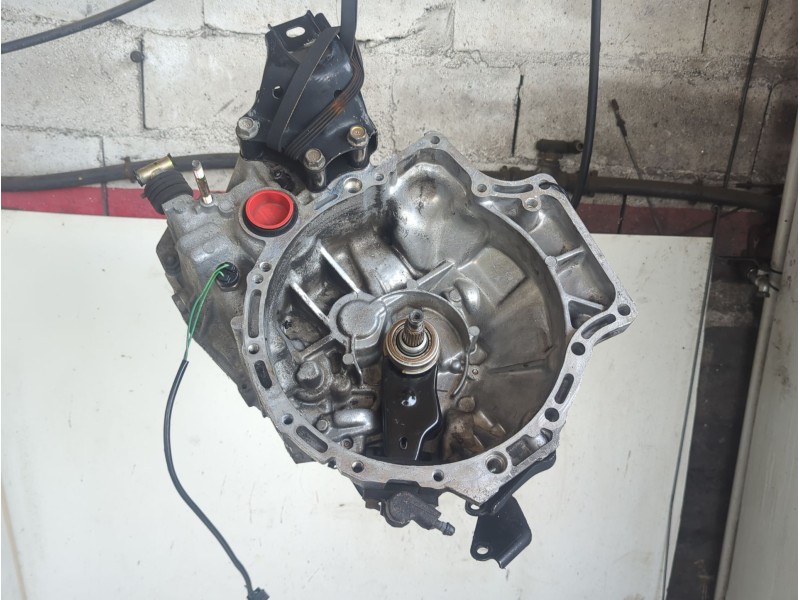 Recambio de caja cambios manual para mazda 323 c v (ba) 1.5 16v referencia OEM IAM F5D2 4  