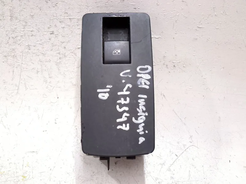 Recambio de mando elevalunas delantero derecho para opel insignia a (g09) 2.0 cdti (68) referencia OEM IAM 13301886  
