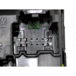 Recambio de mando elevalunas delantero derecho para opel insignia a (g09) 2.0 cdti (68) referencia OEM IAM 13301886  