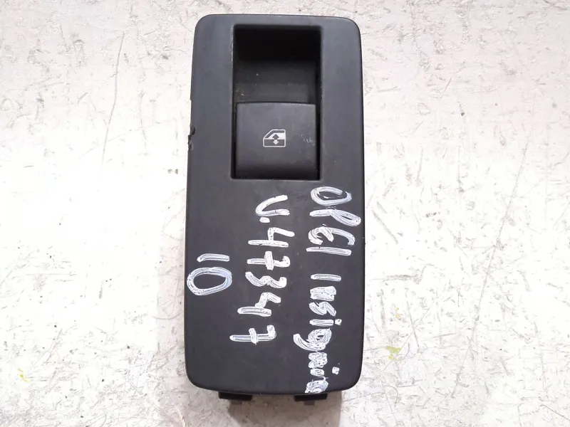 Recambio de mando elevalunas trasero derecho para opel insignia a (g09) 2.0 cdti (68) referencia OEM IAM 13301888  