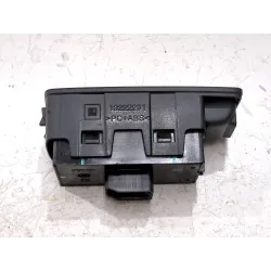 Recambio de mando elevalunas trasero derecho para opel insignia a (g09) 2.0 cdti (68) referencia OEM IAM 13301888  